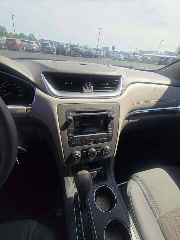 2017 Chevrolet Traverse LS