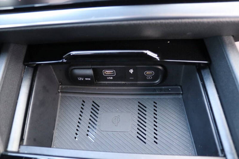 2025 Kia Sportage Plug-In Hybrid X-Line Prestige