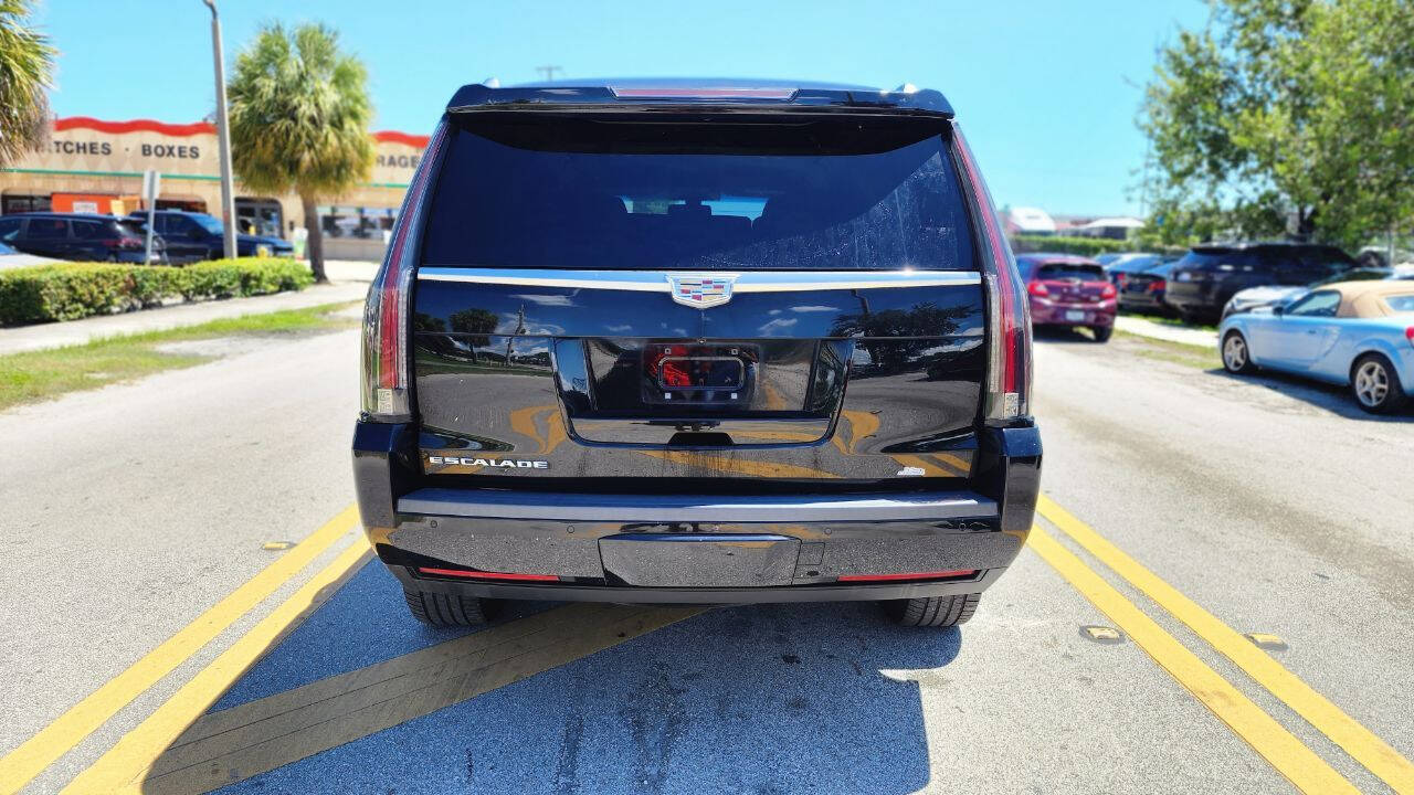 2016 CADILLAC Escalade SUV / Crossover - $19,990