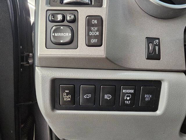 2013 Toyota Sequoia Platinum