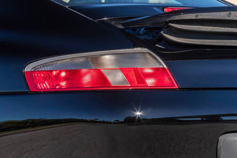 2001 Porsche 911 Carrera