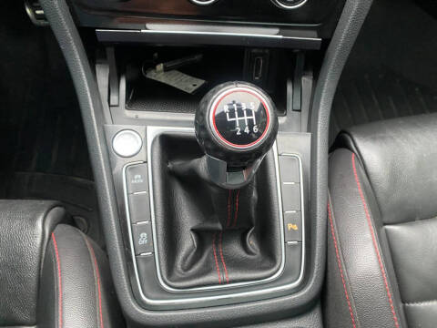 2015 Volkswagen Golf GTI S