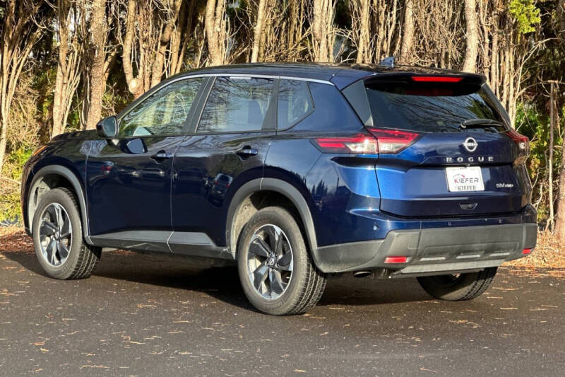 2024 Nissan Rogue SV