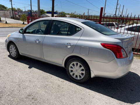 2013 Nissan Versa