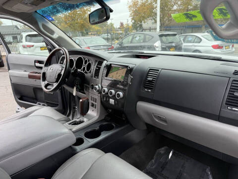 2012 Toyota Sequoia Platinum