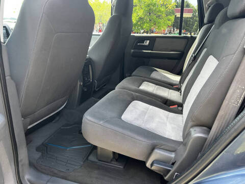 2003 Ford Expedition XLT