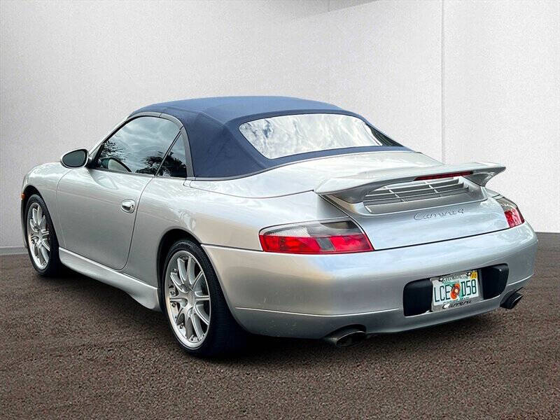 2001 Porsche 911 Carrera photo 3