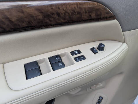 2014 Nissan Armada Platinum