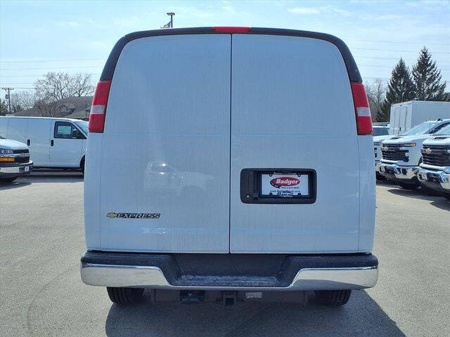 2026 Chevrolet Express 2500