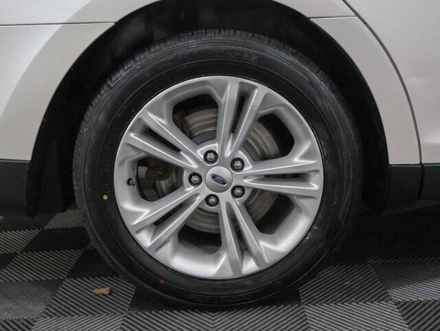 2016 Ford Taurus SEL