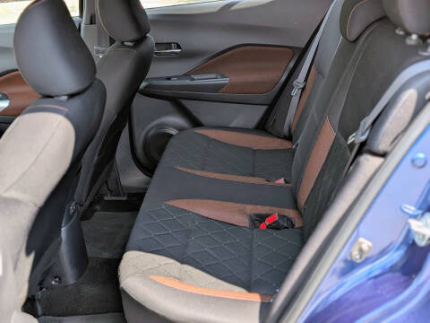 2020 Nissan Kicks SR
