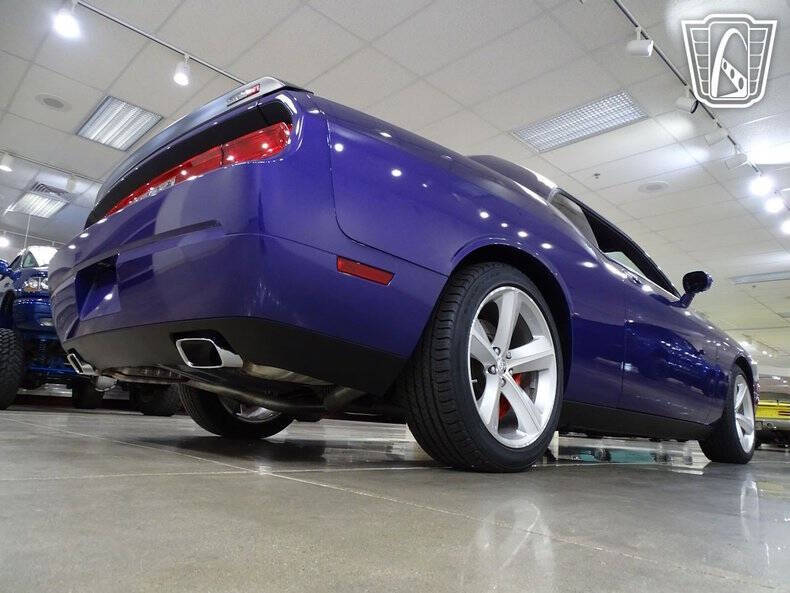 2010 Dodge Challenger SRT8