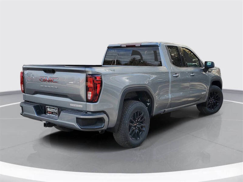 2026 GMC Sierra 1500 Elevation Standard