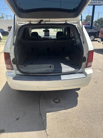 2006 Jeep Grand Cherokee Laredo