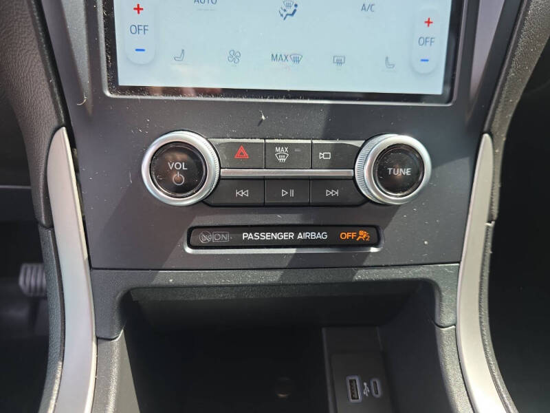 2022 Ford Edge SEL