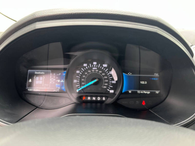 2022 Ford Edge SEL