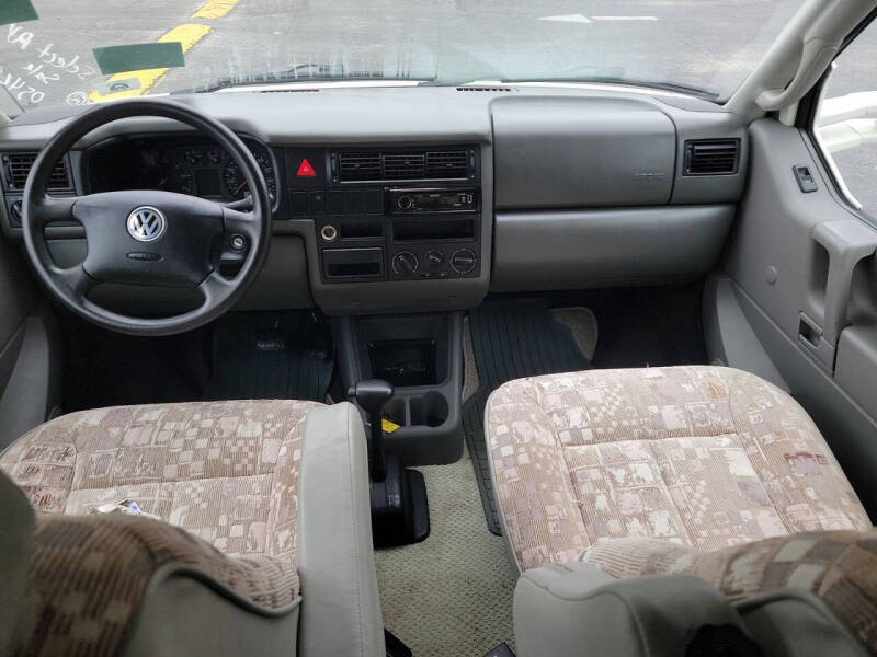 2002 Winnebago Rialta 22QD