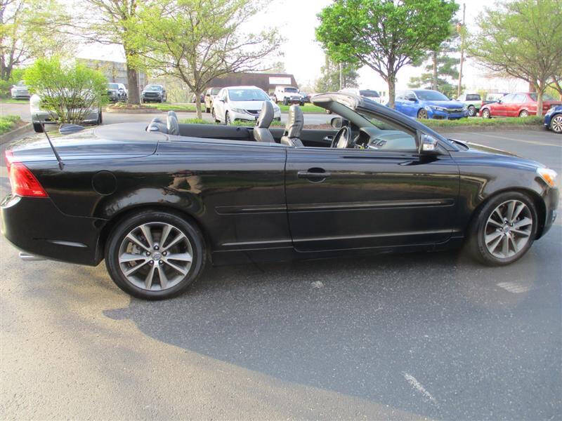 2011 Volvo C70 T5