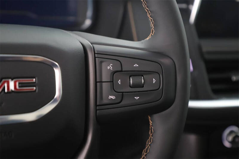 2024 GMC Yukon XL AT4