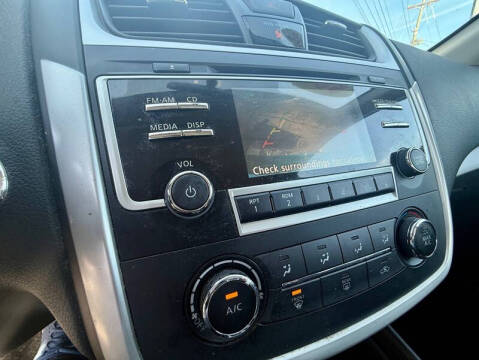 2016 Nissan Altima 2.5 SR