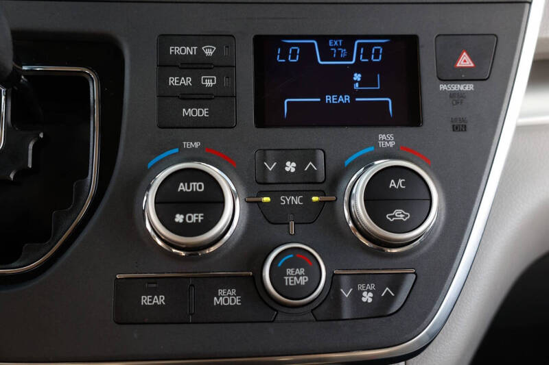 2019 Toyota Sienna L 7-Passenger