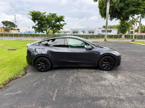 2025 Tesla Model Y Long Range