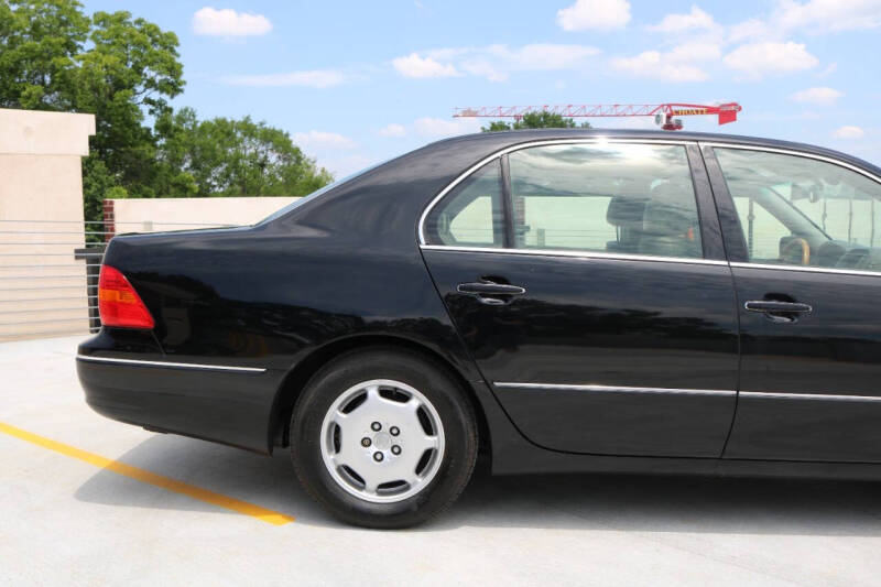 2002 Lexus LS 430