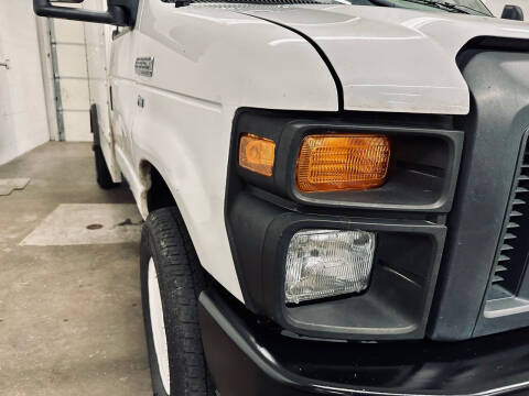 2014 Ford E-Series E-350 SD