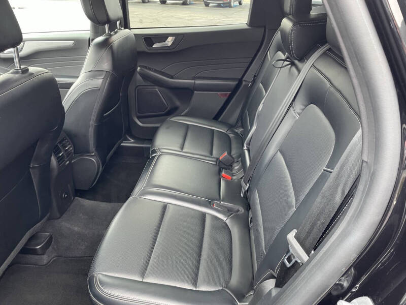 2023 Ford Escape Platinum