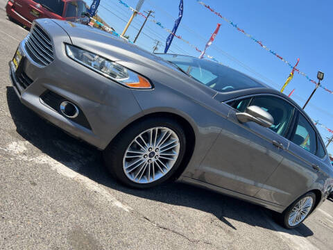 2014 Ford Fusion SE