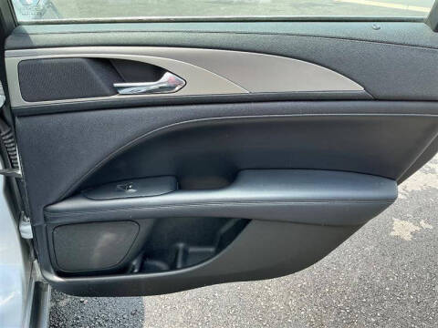 2017 Lincoln MKZ Premiere