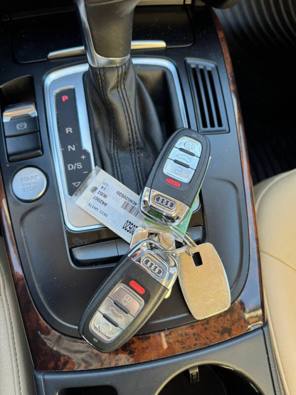 2014 Audi A4 2.0T quattro Premium Plus