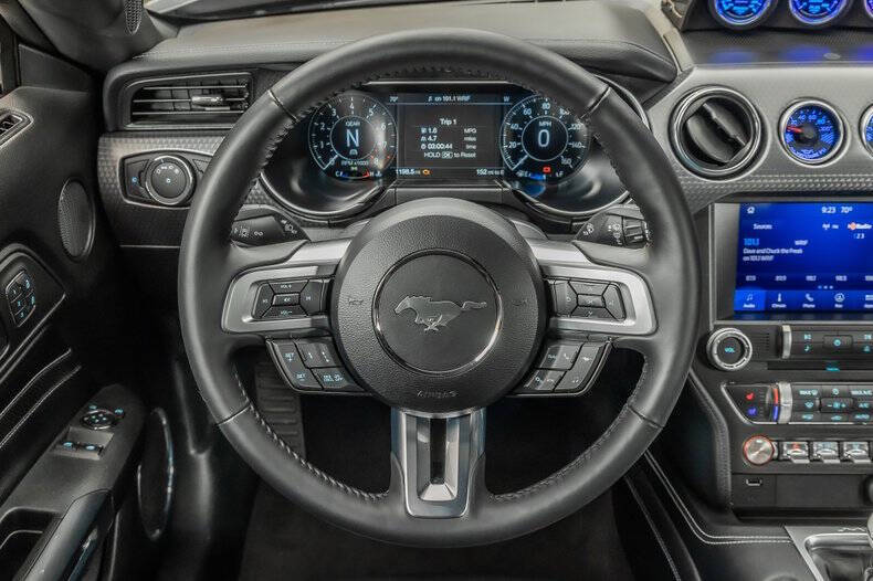 2022 Ford Mustang