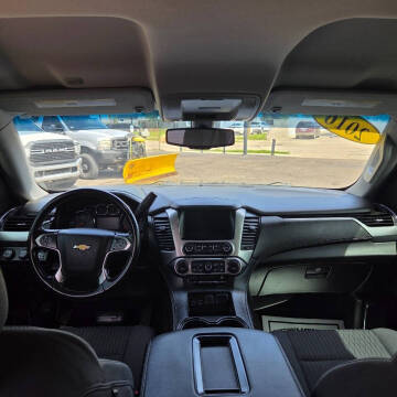 2016 Chevrolet Suburban LS