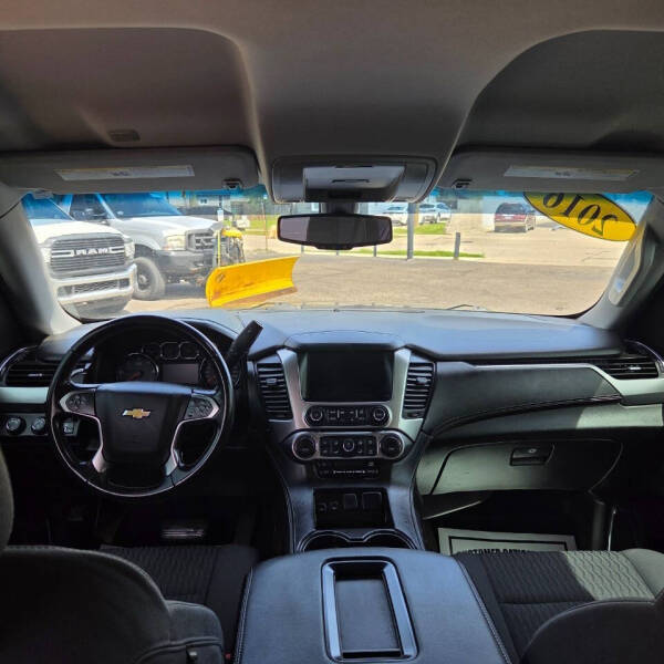 2016 Chevrolet Suburban LS