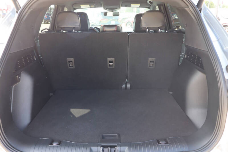 2023 Ford Escape ST-Line Elite