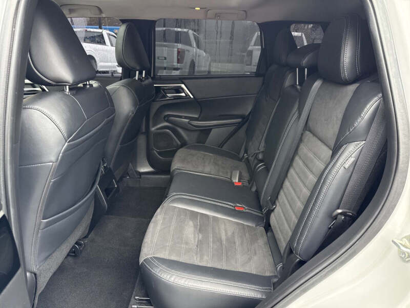 2022 Mitsubishi Outlander