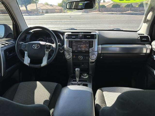 2022 Toyota 4Runner SR5