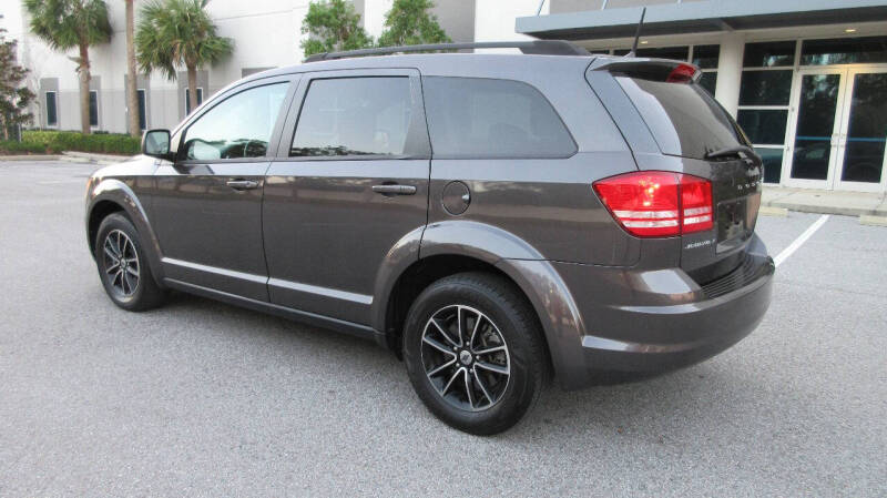 2018 Dodge Journey SE photo 3