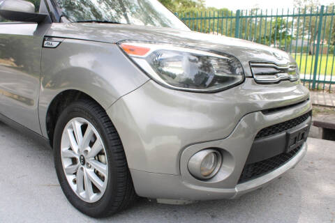 2019 Kia Soul +