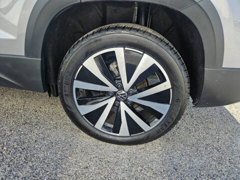 2024 Volkswagen Taos SE