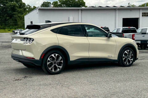 2025 Ford Mustang Mach-E Select