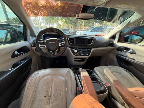 2018 Chrysler Pacifica Touring L