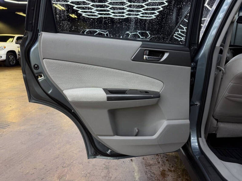 2013 Subaru Forester 2.5X Limited