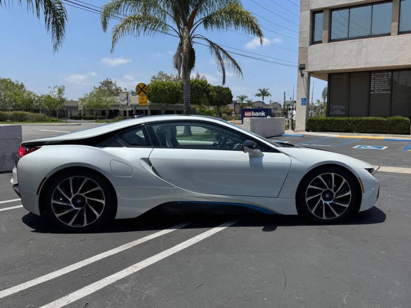 2016 BMW i8
