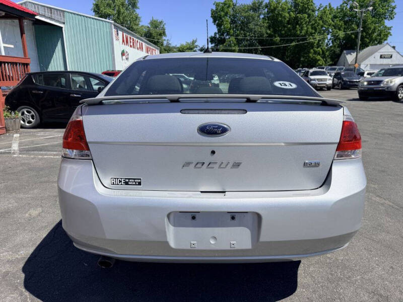 2009 Ford Focus SES