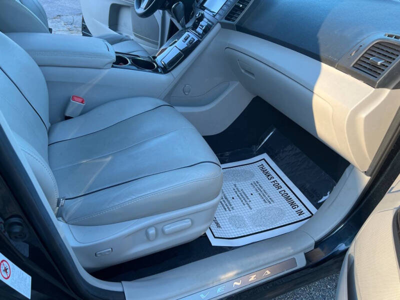 2015 Toyota Venza XLE