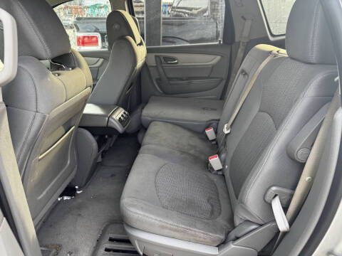 2017 Chevrolet Traverse LS