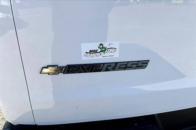 2023 Chevrolet Express 2500
