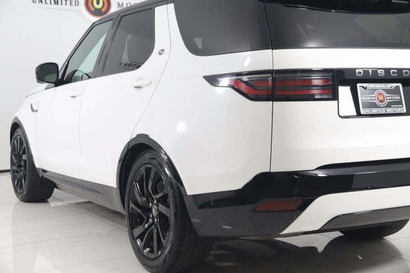 2023 Land Rover Discovery P360 S R-Dynamic